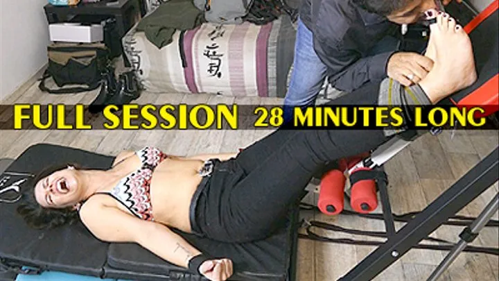 THE BEAUTIFUL ANNA IS BACK FOR TICKLISH & LICKLISH TORMENTS : FULL SESSION