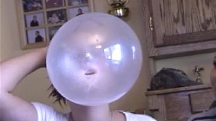 Mandy Makes Giant Bubbles - Part 1