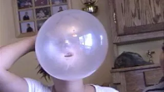 Mandy Makes Giant Bubbles - Part 1