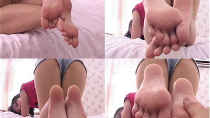 Dina smelly feet teased 2/5