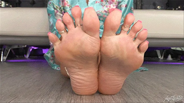 Cum For The Feet That Own you