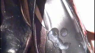 Big cumshot in pumps!