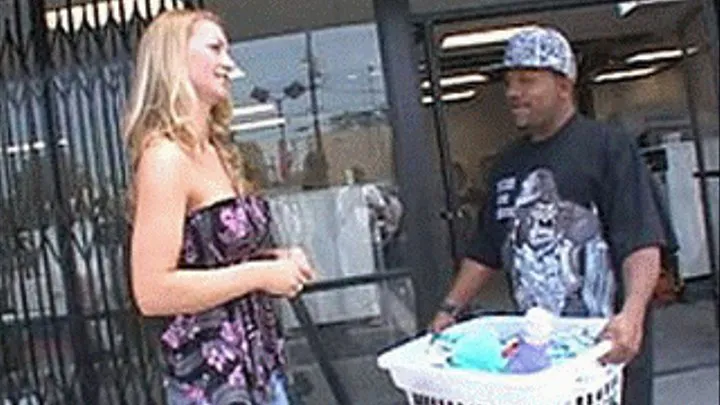 Pimpin' a white ho at the laundry mat and fucking that tight ass of hers - part 1