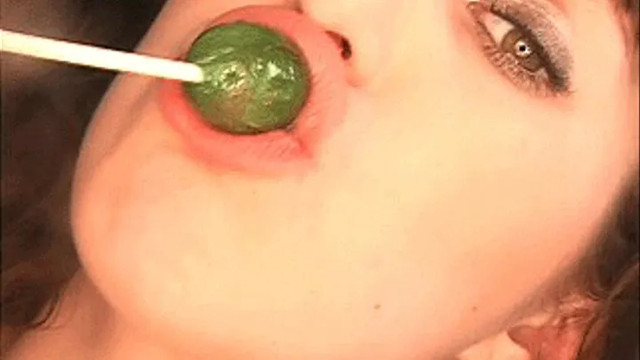 Riley Green Lolli