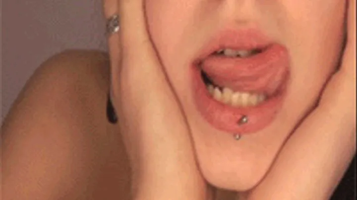 Vanessa Bubble Gum Tongue