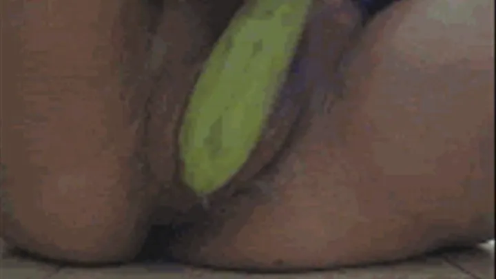 Vegetable in pregnant cumming pussy