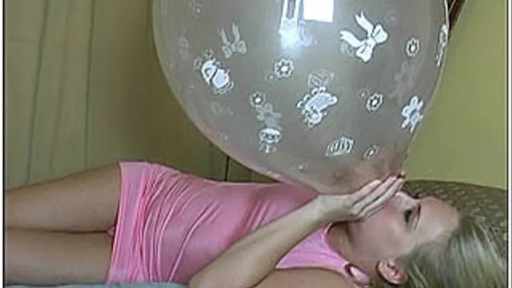 Miel's Sexy Balloon Blow To Pop