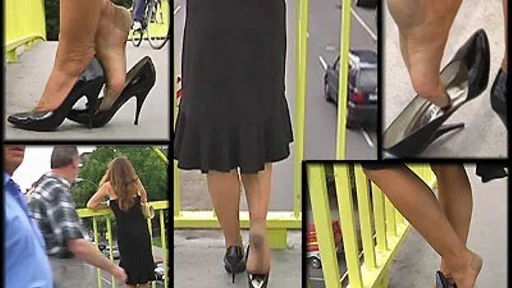 On Tour In Berlin 19 - Nylons & Cobra Pumps - Dipping On The Footbridge