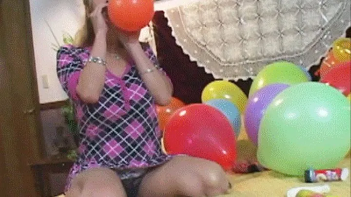 Tiffany Mynx: Balloon Burst BE Hi-Resolution