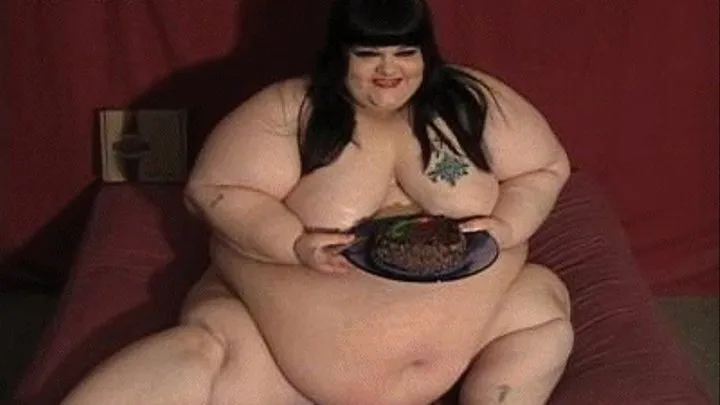 Fatty Has Chocolate Cake! - Fan Supported Feeding