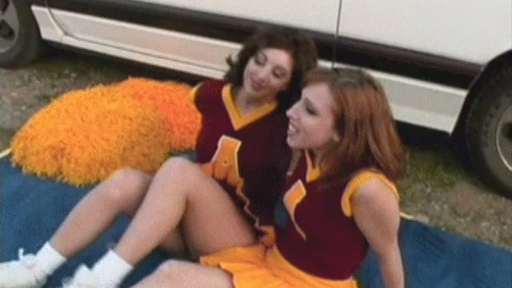 Cheerleaders like pussy