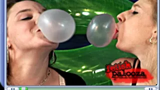 girls bubble gum fun 1 of 2