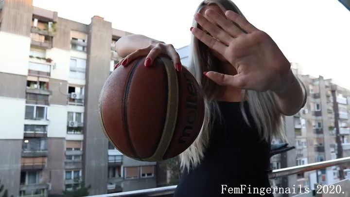 1 hand basketball hold - Big hands with long natural nails