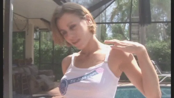 Sarah in sexy poolside titjob