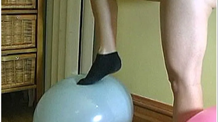 Ankle Sock Balloon Pop