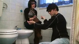 Alexandra, Young And Capricious Mistress, Humiliates The Slave In The Bathroom (2° part - )