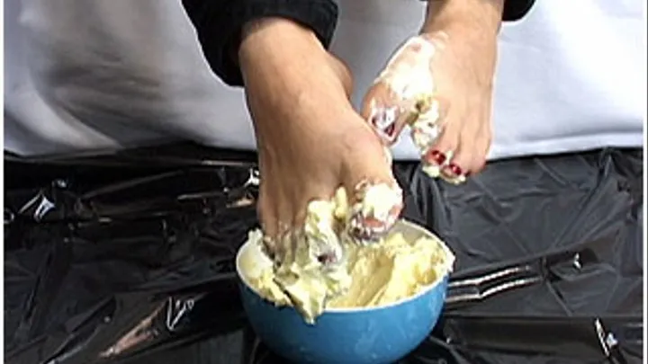 Rubys Messy Buttery Feet