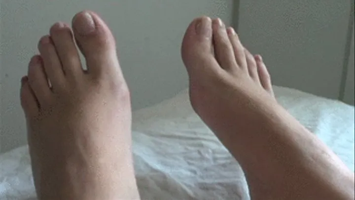 BIG SOLES TOES UP