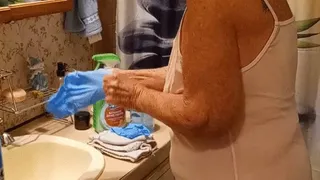 GlovesBathroomCleaning