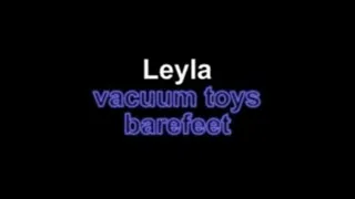 Leyla vacuum toys barefeet