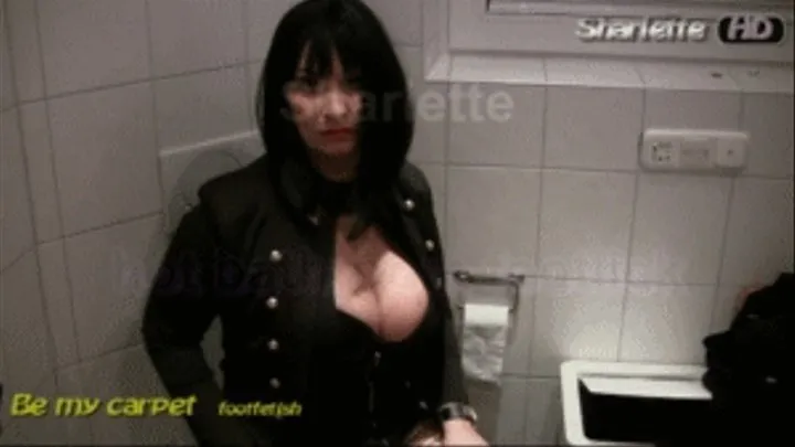 Sharlette hot bathroom footlick