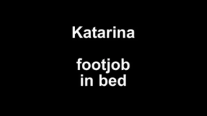 Katarina footjob in bed