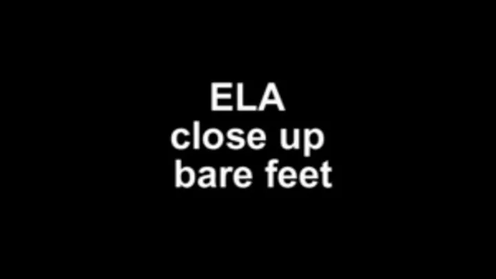 Ela close up barefoot