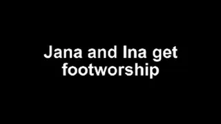 Jana and Ina footworship in bed