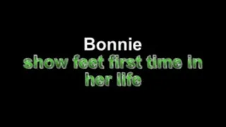 Bonnie show feet first time in her life ***New Model!!!***