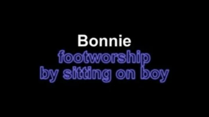 Bonnie footworship by sitiing on boy