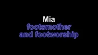 Mia footsmoother and footworship