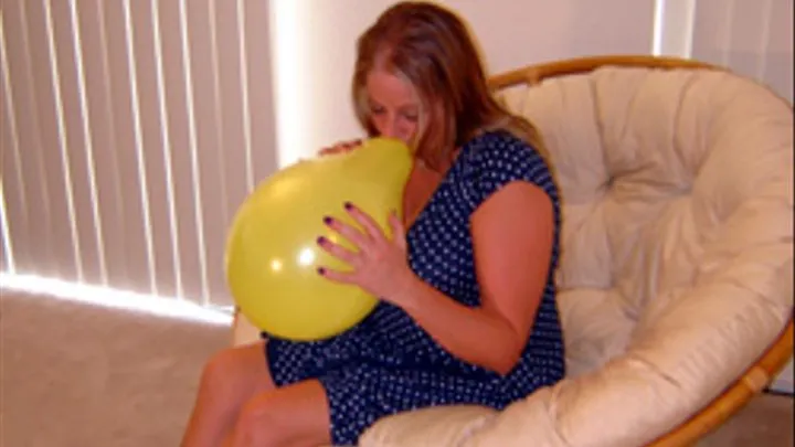 Michelle Inside Blowing and Popping