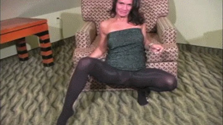 Taylor Renee Sexy MILF Experience Matters JOI Role Playing Black Shiny PANTYHOSE Masturbation Instructions! Keep beating it for me!