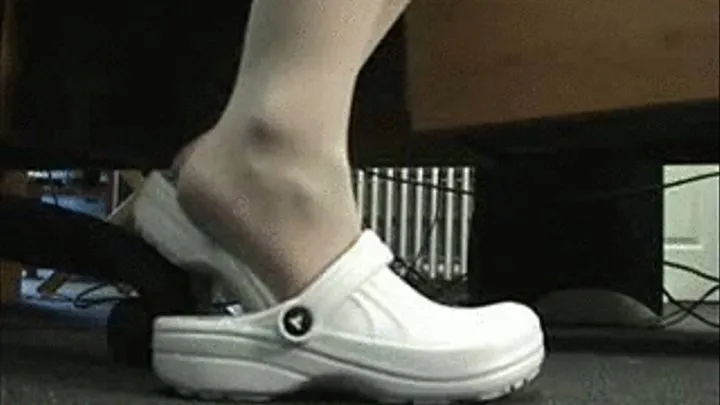 NURSE FEET WHITE 2