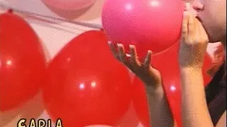 Bare Balloon Babe Carla 01