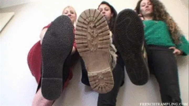 2044 Shoes trampling with Lysa Noemie and Mandy