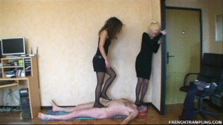 1000 Ballerine shoes cock trampling with Marion and Katy