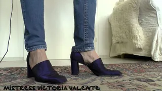 Mistress Victoria Valente - Everyday shoes with block heels suitable for trampling and showing soles