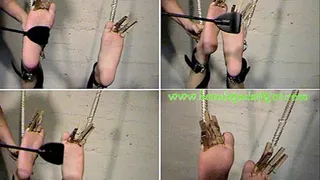 Bastinado among girl friends (4)