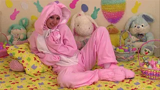 Naughty Easter Bunny Camel Toe (ZUNE VIDEO FORMAT)