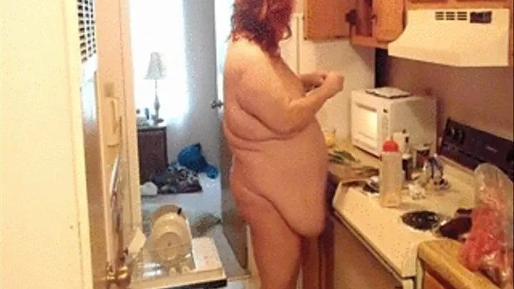 NakedBBW in Kitchen early morning on Vacation!