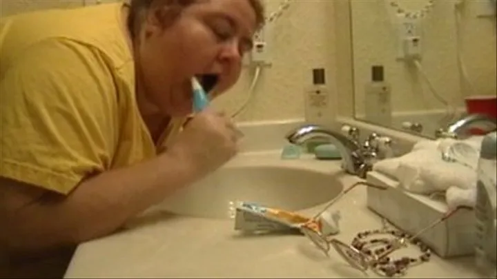 BBW Brushing Her Teeth Mpeg