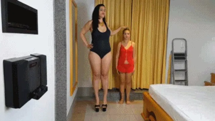 FACESITTING GIANT GIRL 105 Kg SCAPE LITLE GIRL - ADRIANA BERTOLLI 4 - NEW MF SEP 2015 - FULL VERSION - mever publishied