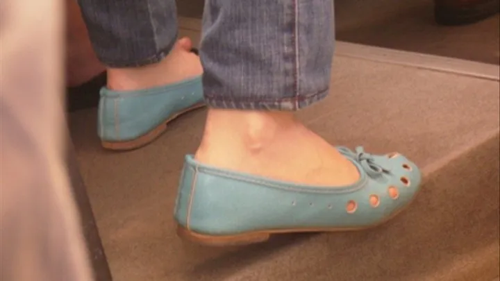 YOUNG LADY'S BLUE FLAT SHOES!