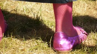 CLOSE AND CLEAN SHOT - PINK SHINY FLAT SHOES WITH PINK STOCKINGS!