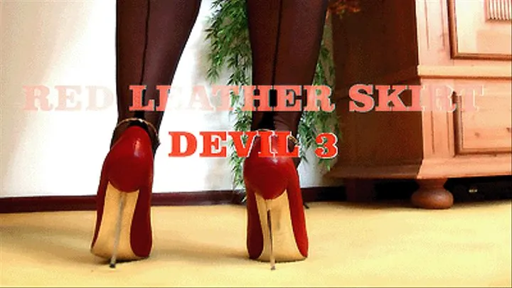 RED LEATHER SKIRT DEVIL 3 > R M