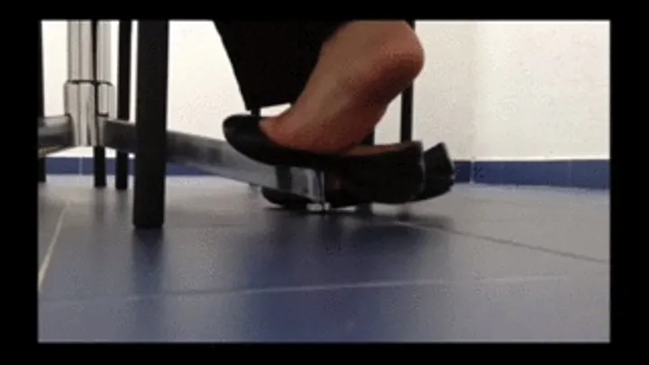 Compilation: shoeplaying at work