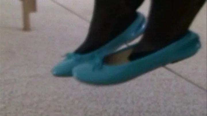 New blue patent ballerinas - Heel crush