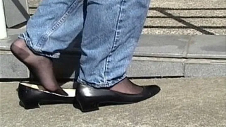 Black spanish leather heels, jeans & RHT stockings - Dipping