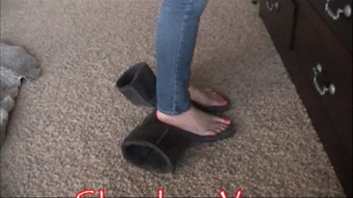 Closet VORE: Boots & jeans, barefoot